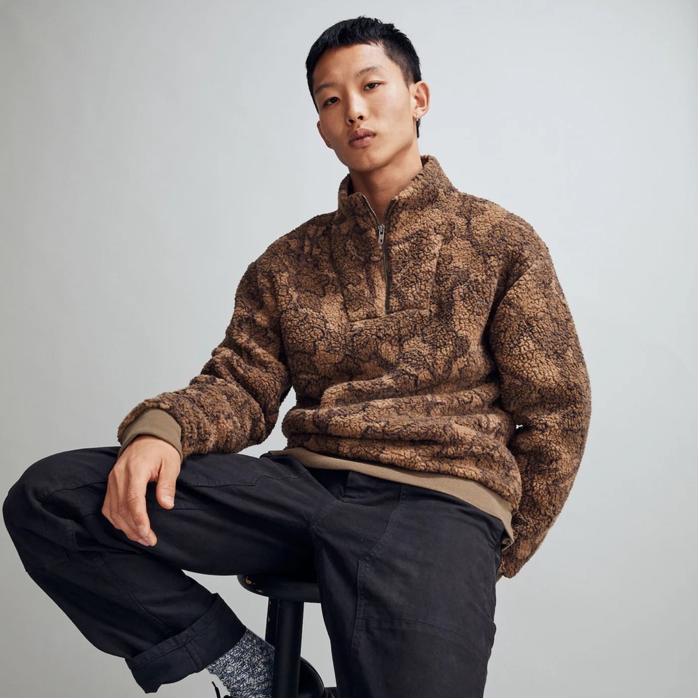 Madewell Quarter-Zip Fleece Pullover in Camo